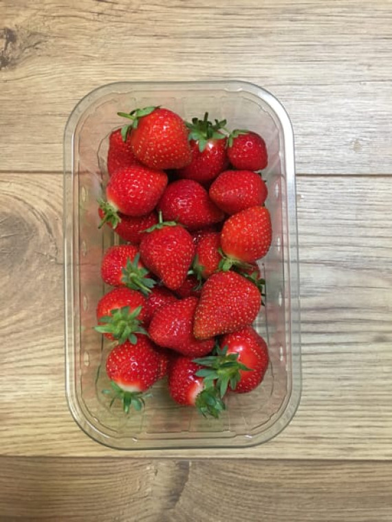 Strawberries  (large punnet)